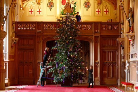 božićno drvce u dvorani Svetog Jurja, u dvorcu Windsor