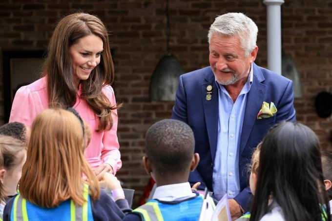 princeza od Walesa kate Middleton posjećuje rhs izložbu cvijeća u Chelseaju 2023. ona je na slici u Savills vrtu koji je dizajnirao Mark Gregory