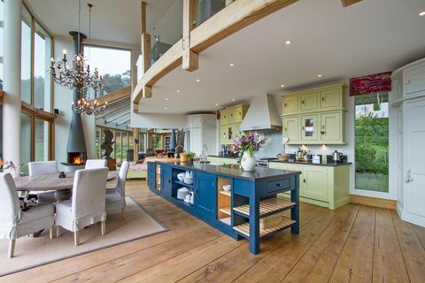 Coachmans Lodge - Surrey - kuhinja - Savills