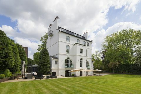 rihanna's london home u st John's wood na prodaju