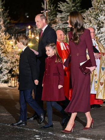 britanska kraljevska obitelj prisustvuje misi 'zajedno na Božić'