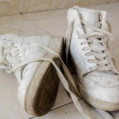 kako očistiti bijele cipele