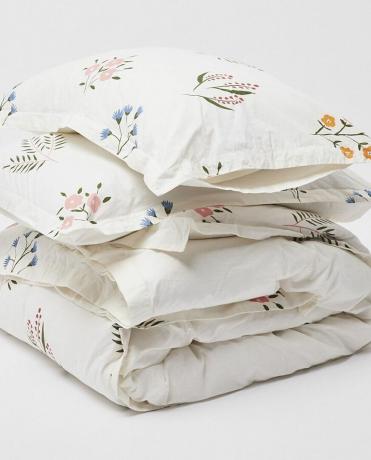 oliver bonas set bijelih duplih jastučnica s printom flore