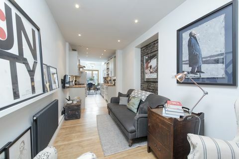 193 St Johns Hill - Slim House - London - dnevni boravak - Savills