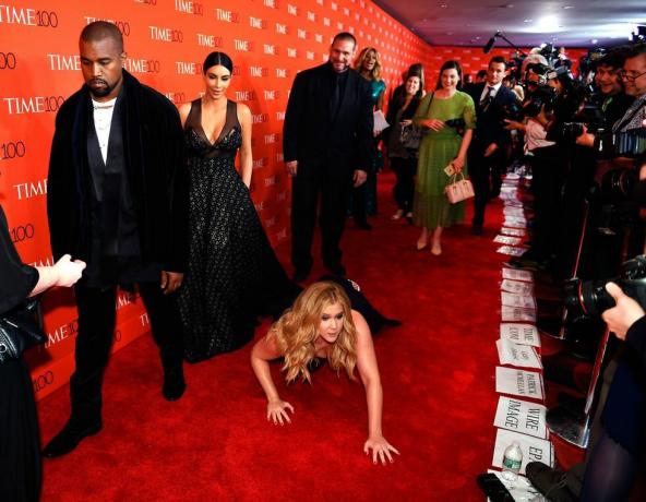 Amy Schumer se upravo našalila s Kimye na crvenom tepihu TIME 100 Gala