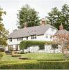 Možete ostati na imanju Dorinda Medley's Berkshires kasnije ovog mjeseca, zahvaljujući Airbnbu