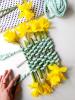 Ovaj umjetnik pravi divne tkanja koristeći Wildflowers - a možete i vi!