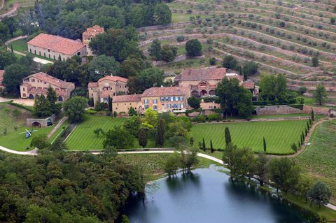 Chateau Miraval, imanje Angeline Jolie i Brada Pitta u Provansi, Francuska