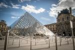 Pojedinosti o Parizu u Louvreu i Eiffelov toranj o ponovnom otvaranju