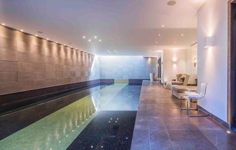 Kuća Lansdowne - Beauchamp Estates - dizajn interijera Kelly Hoppen - bazen