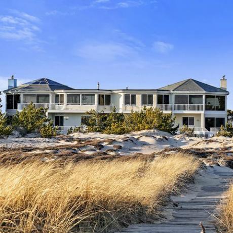 kuća s pogledom na ocean na prodaju u South Hamptonu, New York