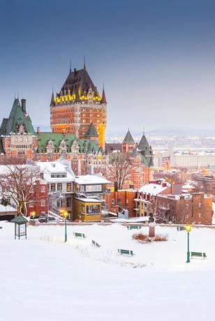 fairmont le chateau frontenac u sumrak