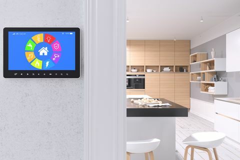 Smart Home Control s modernom kuhinjom