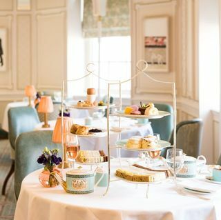 Fortnum & Mason Champagne popodnevni čaj za dvoje u Diamond Jubilee Tea Salonu