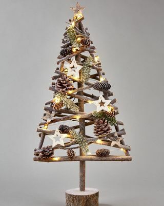 Osvijetljeno drveno efektno smrznuto stolno božićno drvce
