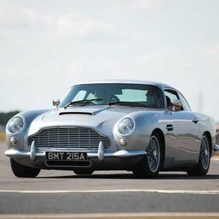 Aston Martin dvostruko iskustvo vožnje uz brzu putničku vožnju