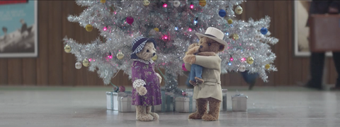 Zračna luka Heathrow oglašava 2017. godinu s božićnim medvjedima