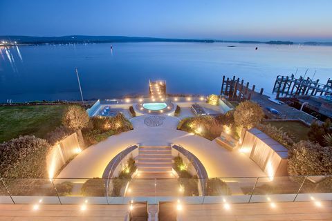 Western Gate - Sandbanks - Dorset - noć - Savills