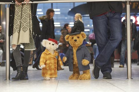 Božićna reklama Heathrow - Steiff nosi Doris i Edwarda Baira na zračnoj luci Heathrow