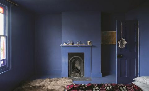 Farrow & Ball Mali prostori - plava boja na svim zidovima, stropu i podovima