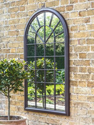 Fura vanjski vrtni zidni zidni prozor u obliku lučnog ogledala